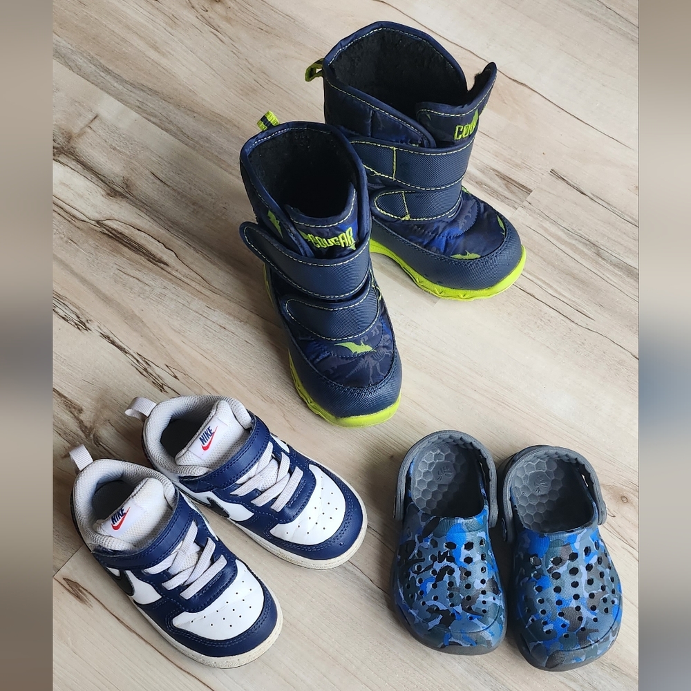 3 pairs of shoes for $20